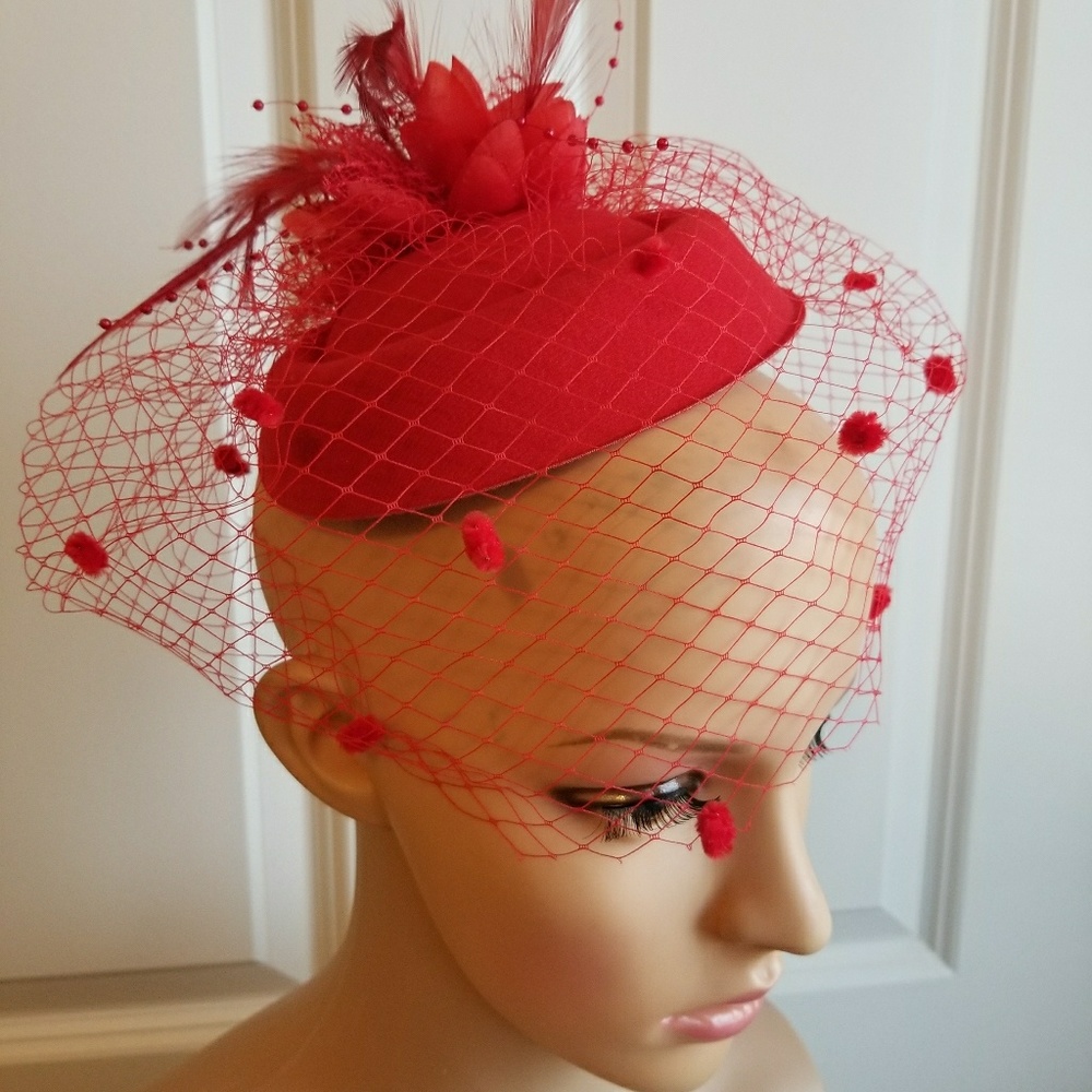 Red Fascinator Bridal Hat Gifts. New ππππ - Picture 2 of 3